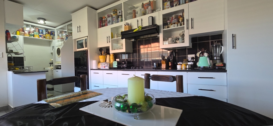 4 Bedroom Property for Sale in Randlespark North West